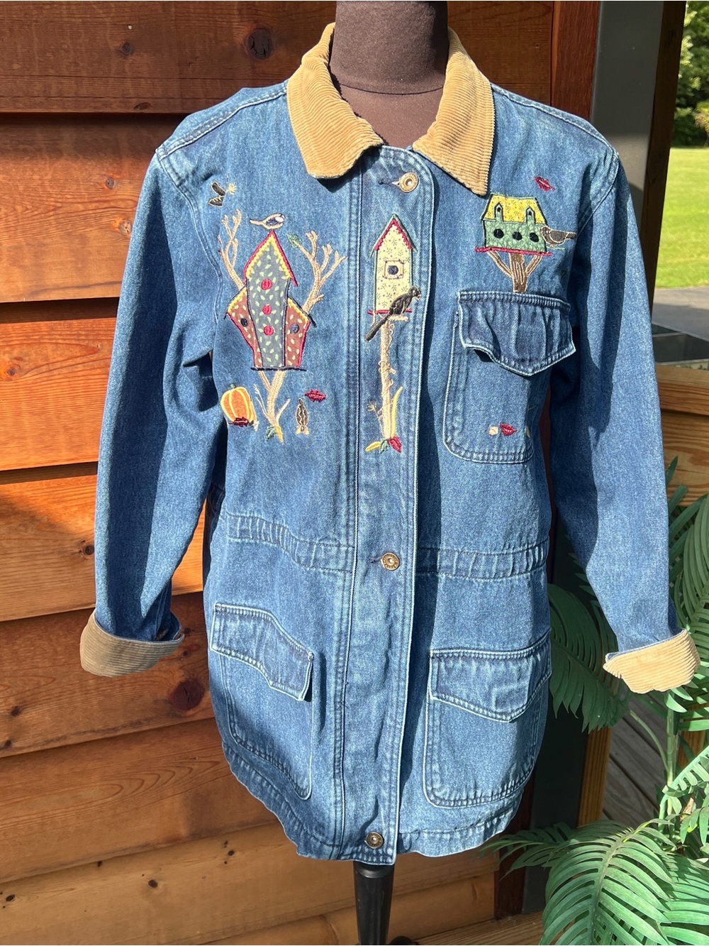 Vintage Denim Embroidered autumn Jacket with Corduroy Collar - Blue